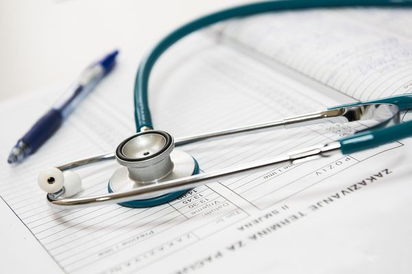 Informatyzacja placówek medycznych: Programy do gabinetów lekarskich
